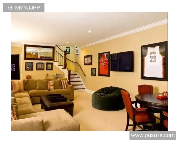 卧室墙面装饰足球明星挂画打造运动氛围提升居家品味