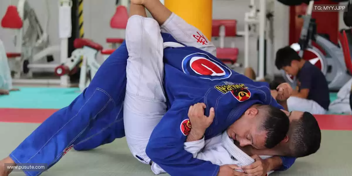 🎧互动弹幕,和千万球迷一起嗨翻全场!